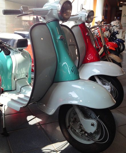 vespas at museo nicolis